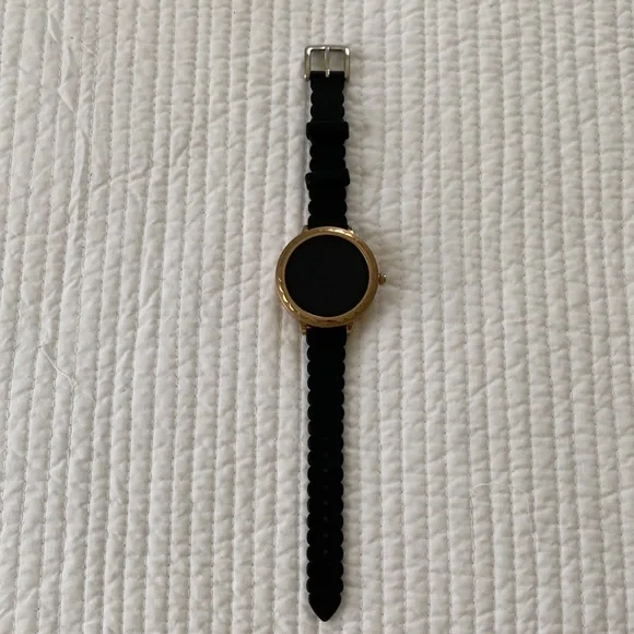 Kate Spade Scallop Smartwatch